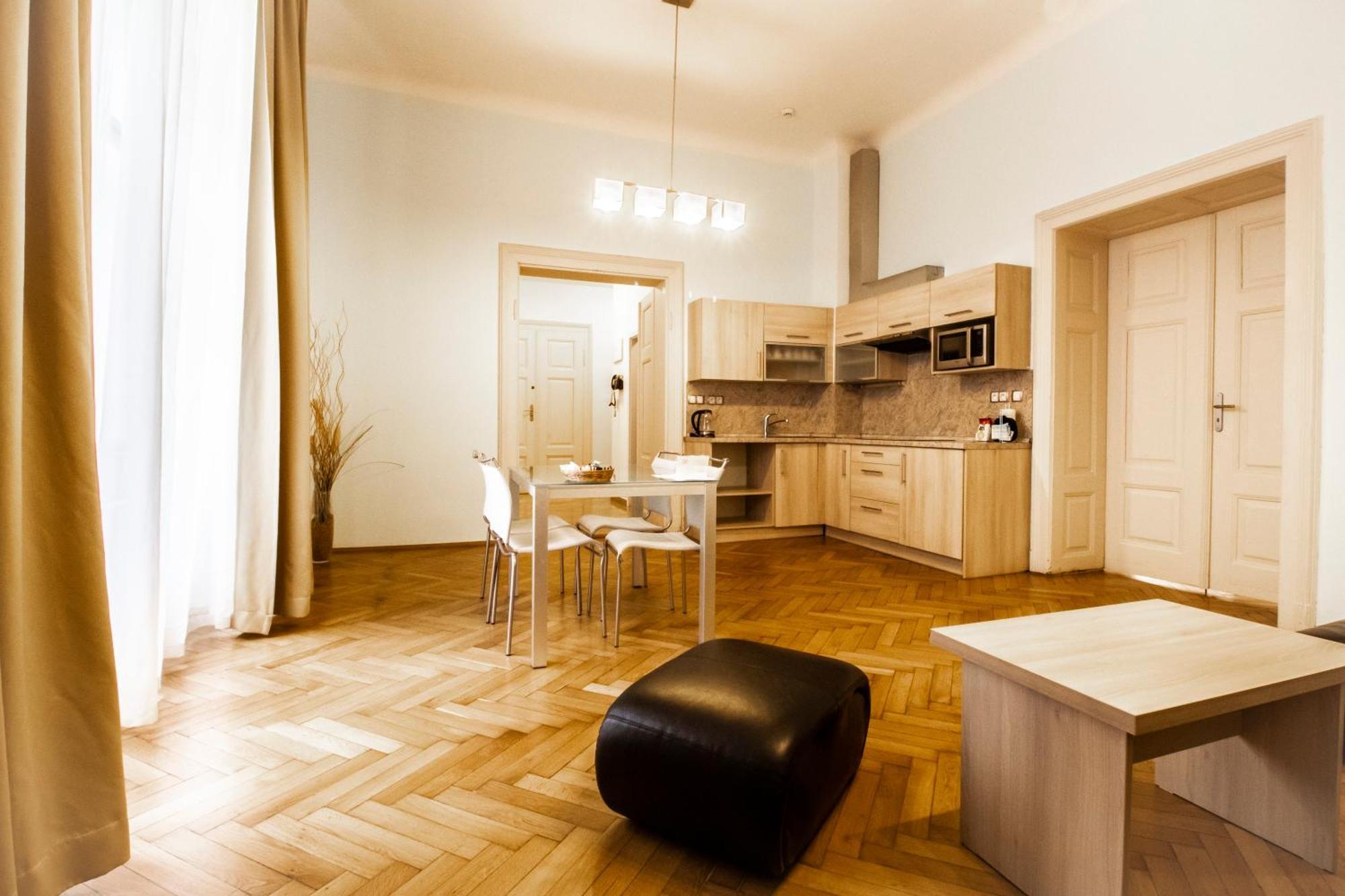 Aparthotel U Cerne Veze 4*